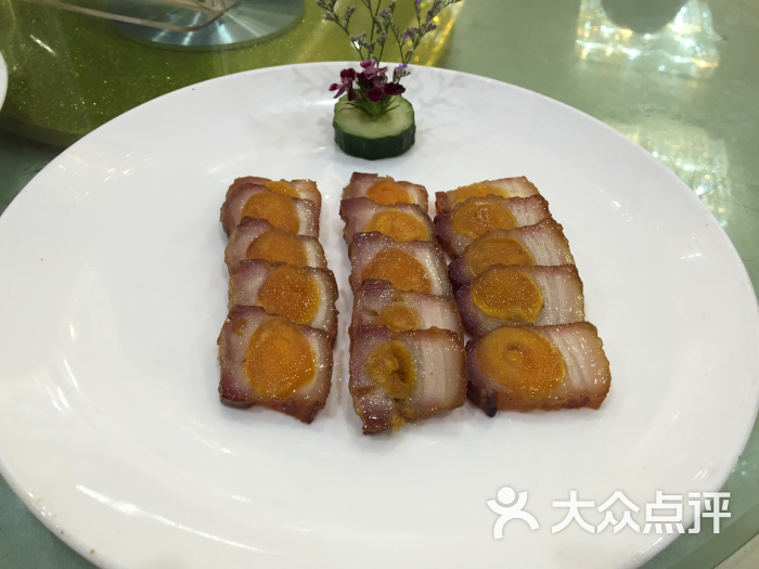 蜜汁叉烧酿蛋黄