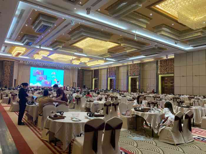 皇室宴会-"皇室宴会在智慧新城,蛮多企业在这边举行年