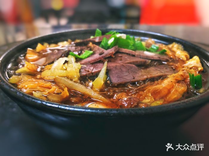 小陶砂锅牛肉砂锅图片