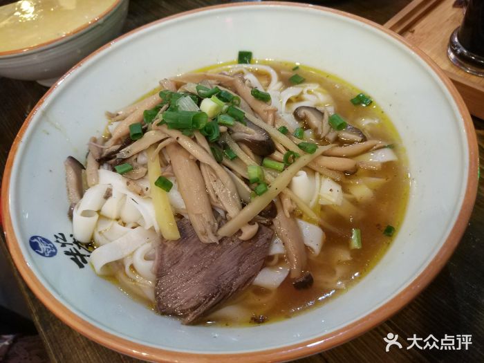 牛聋子津市牛肉粉(豹塘路店)菌菇粉图片 第1张