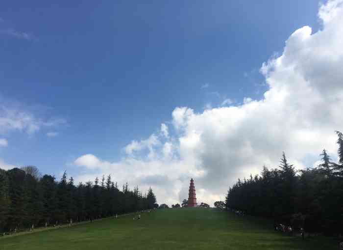 玉溪的红塔山公园很漂亮