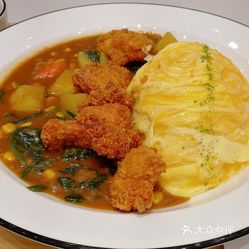咖喱鸡块蛋包饭