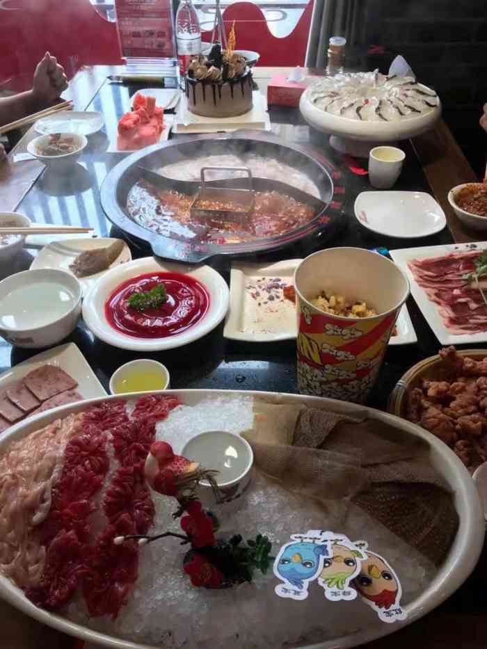 渝香居重庆火锅(包头店)-"这家新开的,店里有活动,98元办了个卡,.