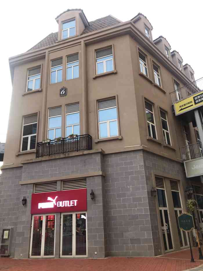 欧镇奥莱购物公园-"应该是武汉最远的一家奥特莱斯店