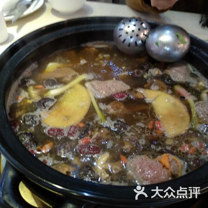 汤锅王草原清汤鲜黄牛肉