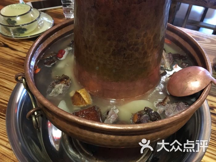 纳飨缘茶马文化铜锅腊排骨餐厅图片 - 第19张