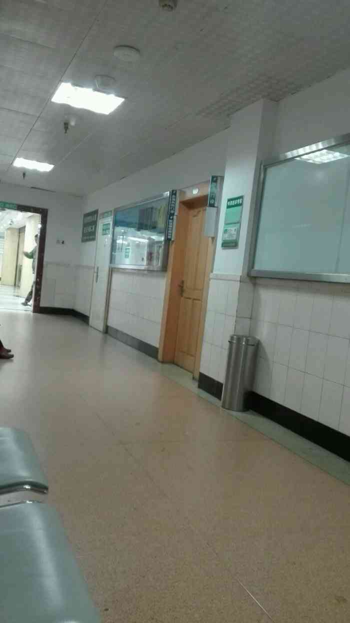 北华大学附属医院-"吃碗面条 医院下午也上班了 医生