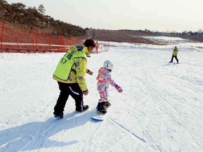 华彬生态园滑雪场-"主题:本期推荐一个宝宝滑雪好去处99 #.