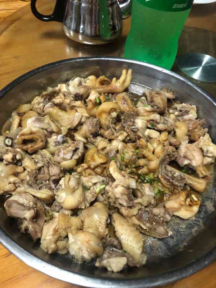 胜记美食-"在大吉沙岛的一家农家菜.那天非常冷而且有