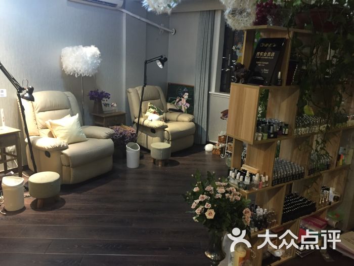 安博体育- ANBO李佳琦直播间小课堂全新升级 品类覆盖全满足多元需求