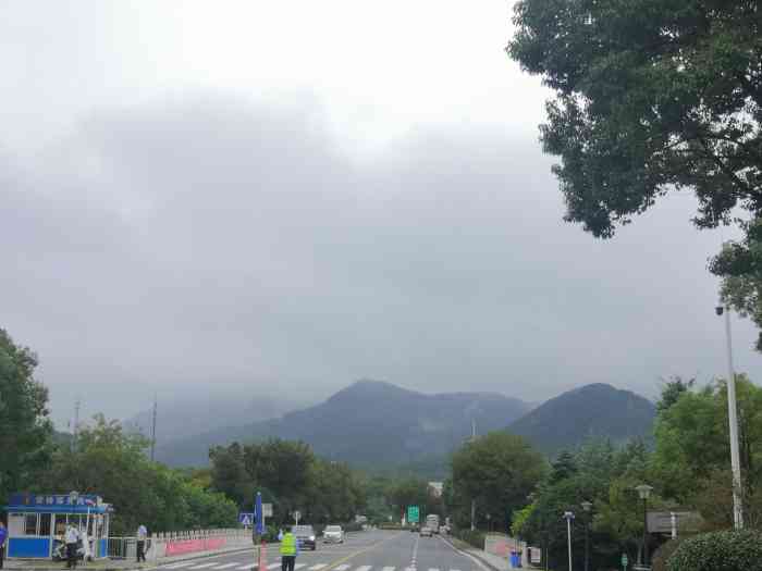 茅山服务区�年后回家开车经过这个服务区 开进去有-大众点评