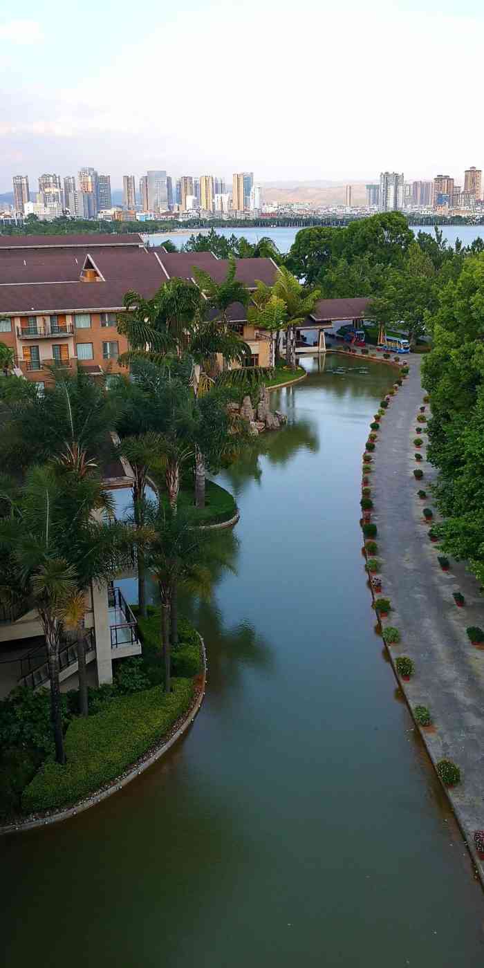 湖泉酒店"不泡温泉的话没有必要住这里,毕竟还有很多.