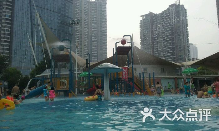汉阳江滩水上乐园图片 - 第1张