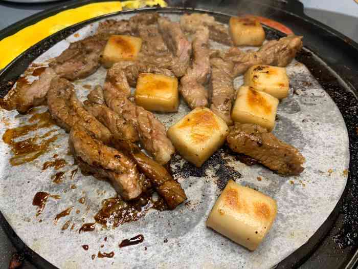 燧人氏烤肉(香港中路店"香港中路新开的一家烤肉店作为烤肉忠实爱.