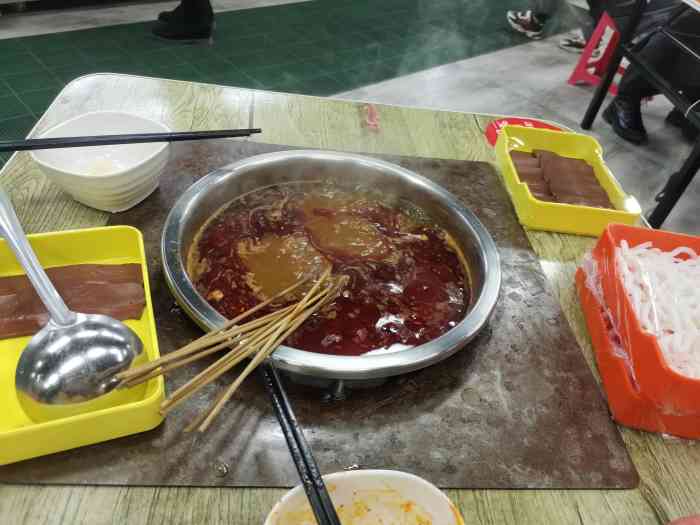 麻一生.西航涮涮(西稍门店)-"西门外的一家串串店,吃.