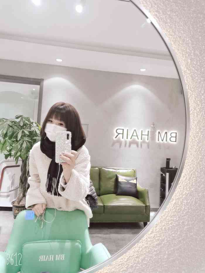 项目剪发小雨老师剪的不错下次有机会还会再去服务很好还有头皮按摩和