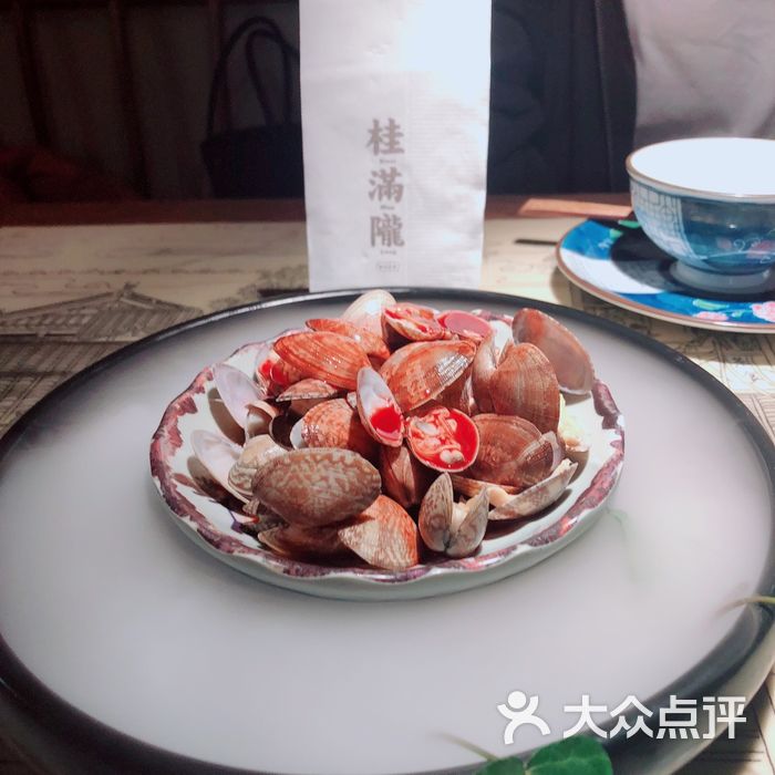 肉丸君316           开心吃肉,吃完这顿在减肥           红萍蜜语