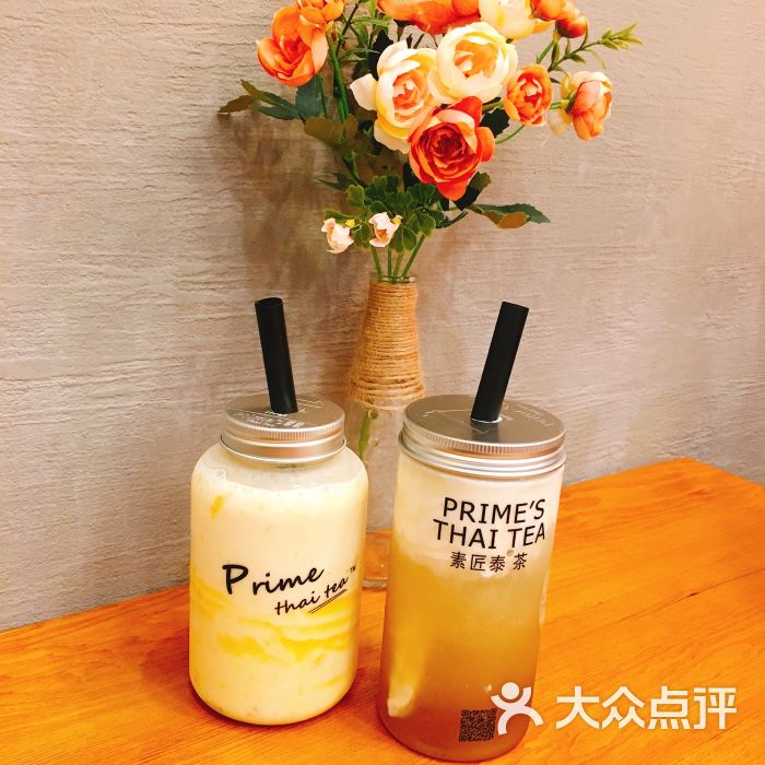 素匠泰茶:好小的店面,卖点是芒果果饮&nbs.上