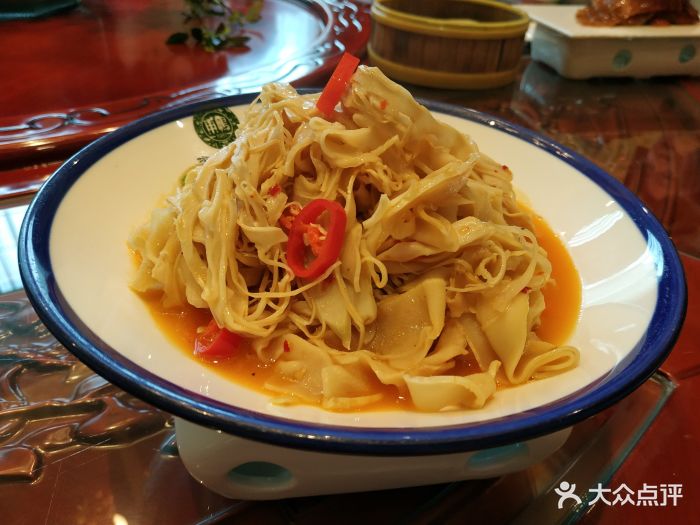香辣纸片笋