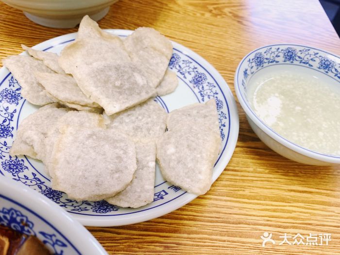 门框胡同百年卤煮(前门老店)老北京炸灌肠图片