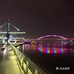 洛杉矶有多少人口_北流隆盛镇有多少人口(3)