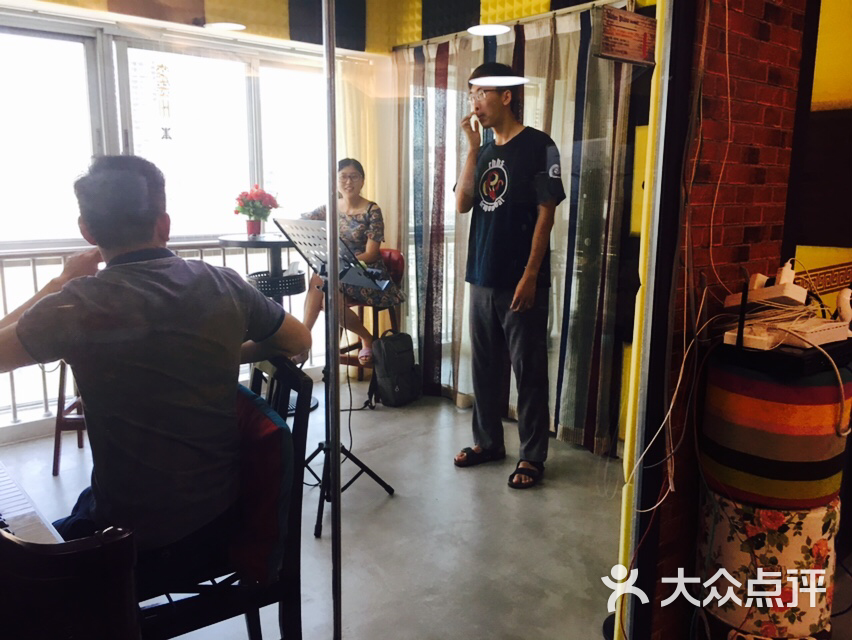 dima声乐工作室(海王大厦店)的点评