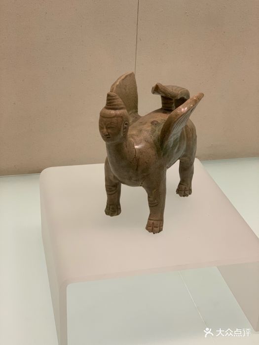 湖北省博物馆人首兽身图片