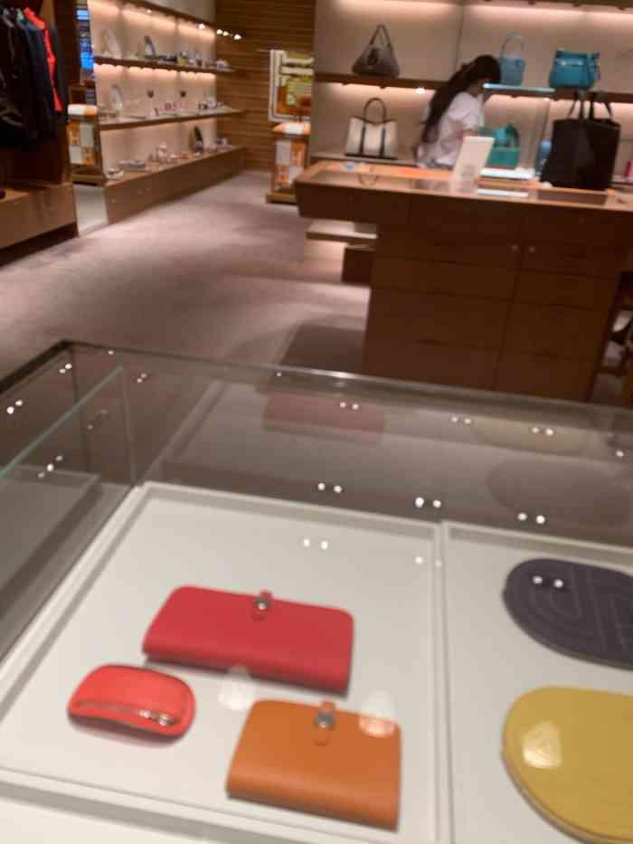 爱马仕阪急百货店
