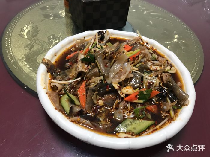 松花湖张钦岭鱼宴楼-凉拌鱼皮图片-吉林美食-大众点评网