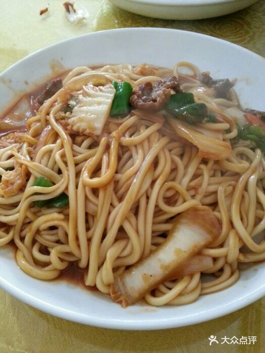 牛肉炒拉面