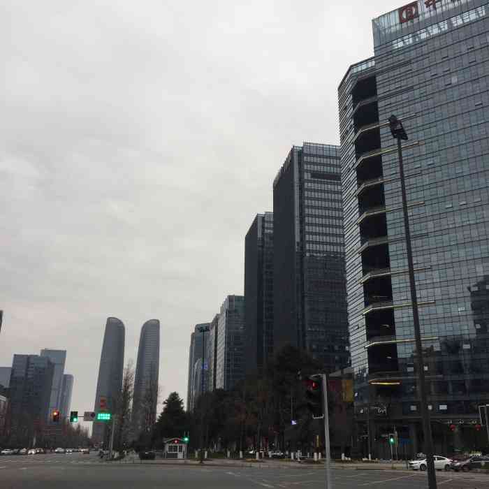 中海环宇荟购物中心-"应该是跟中海写字楼配套的,人,.