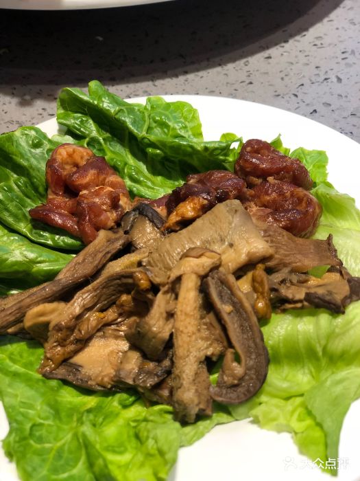 重庆德庄火锅(南昌西湖店)野生牛肝菌图片