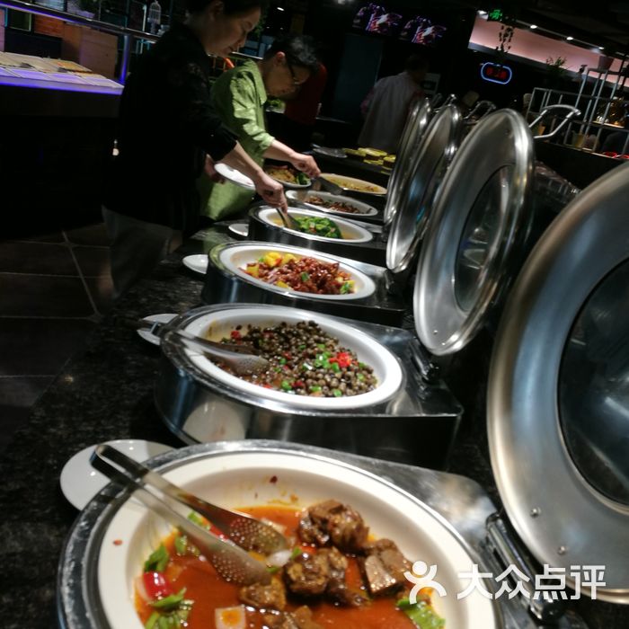 欢乐牧场自助餐厅