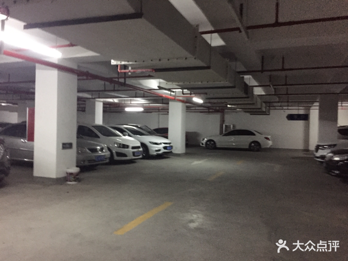 浦东机场益军地下停车场图片 - 第9张