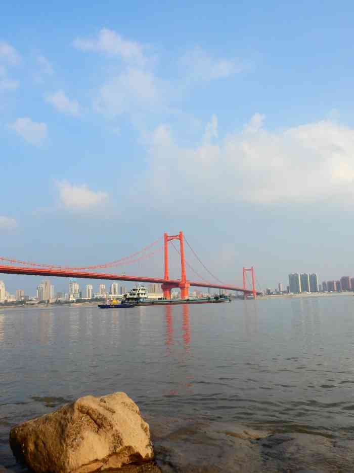 鹦鹉洲汉阳桥梁主题公园