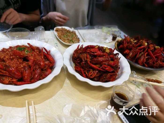 梁荷龙虾没有理由不吃的小龙虾(石牌岭店)的点评