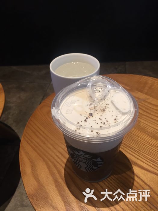 星巴克:四星推荐!