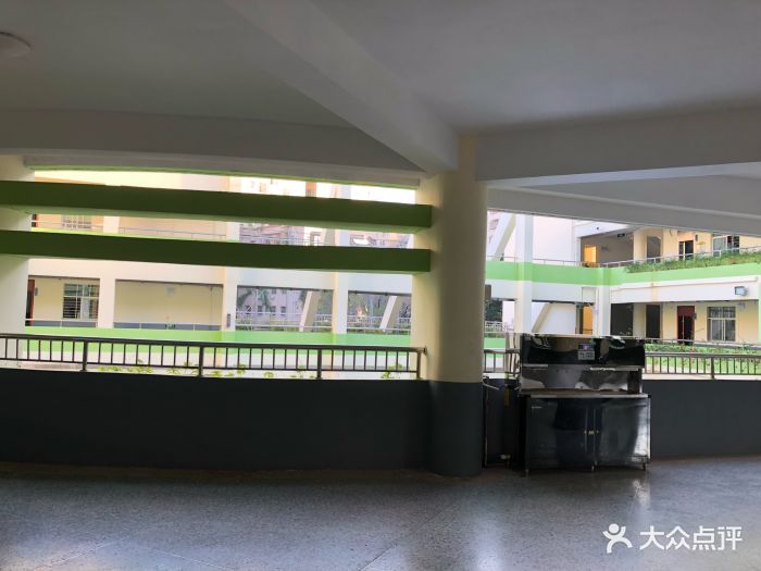 径贝小学图片 第2张