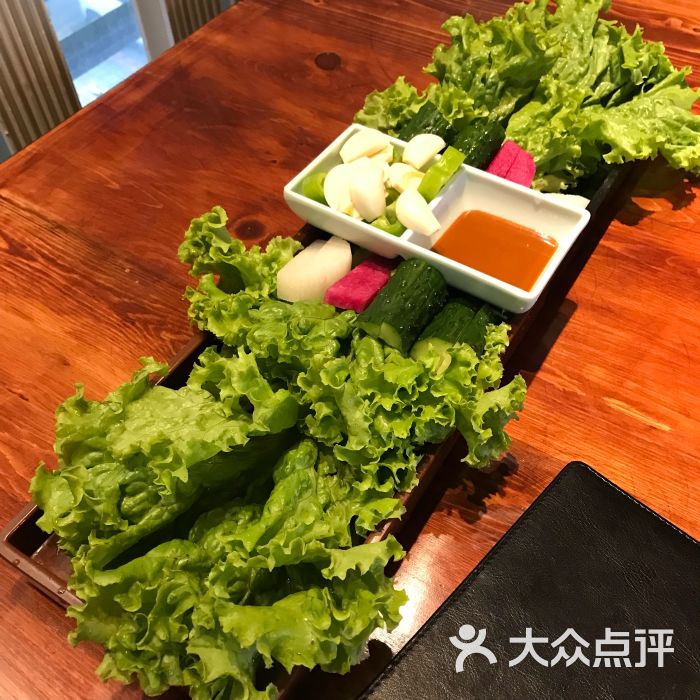 永聚焱木炭泥炉烤肉生菜图片 - 第5张