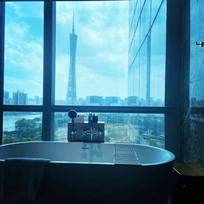 广州康莱德酒店-"地铁5号线猎德站b出口的天汇广场上来,一.