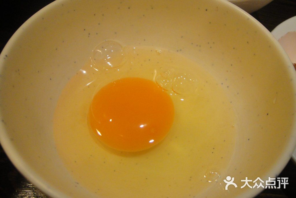 生鸡蛋酱油拌饭