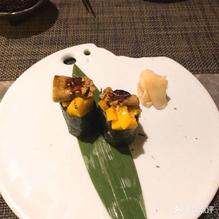 鱼舍日式料理(青芝坞店)芒果鹅肝军舰图片