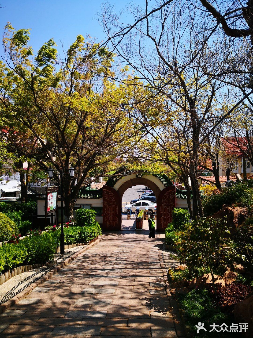 青岛市第一座古典风格的山头公园