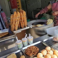 逃离城市喧嚣来德信体育棉湖鲤鱼沟村享受春日村游
