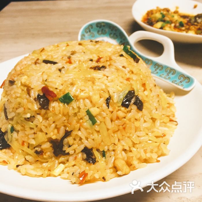 鱼香肉丝炒饭