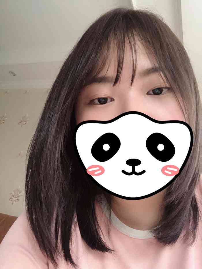 品慕私人订制-"在家闲着没事.我闺蜜帮我聊头发. 漂了好.