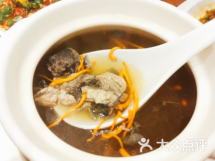 虫草花炖乌鸡