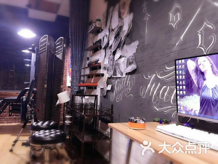 今刺古青纹身店铺图片 - 第7张