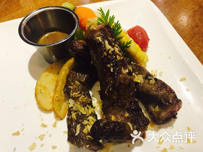 托斯卡纳黑椒牛肋条