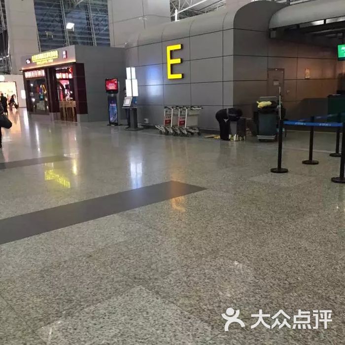 白云机场出发大厅